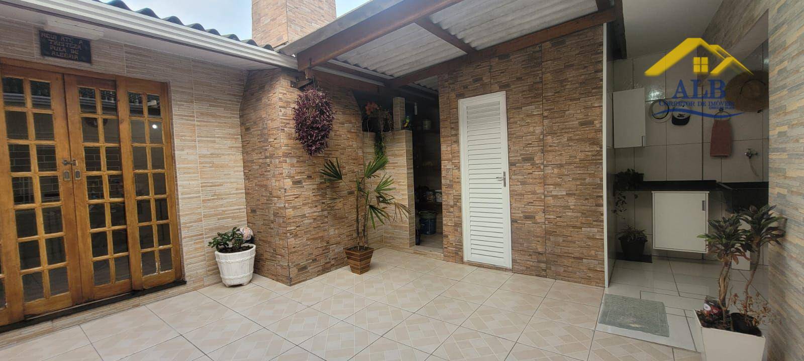 Casa à venda com 3 quartos, 100m² - Foto 32