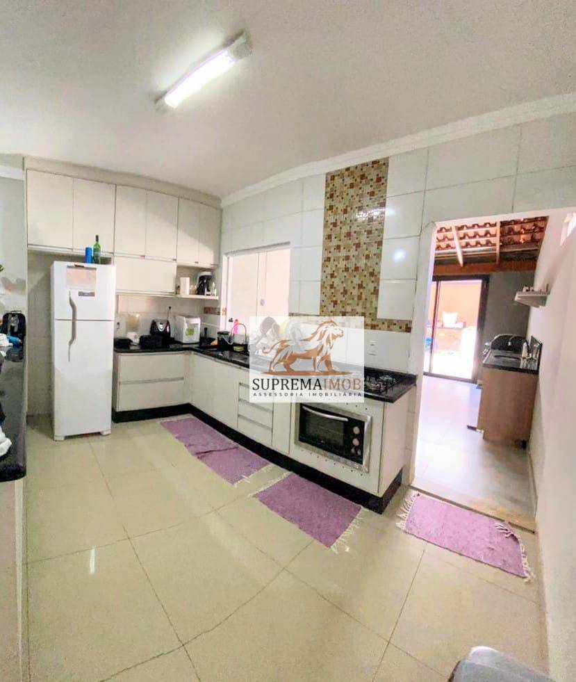 Casa à venda com 2 quartos, 140m² - Foto 5