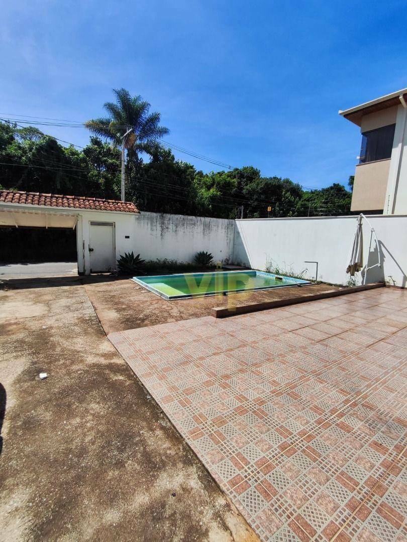 Casa à venda com 3 quartos, 232m² - Foto 31