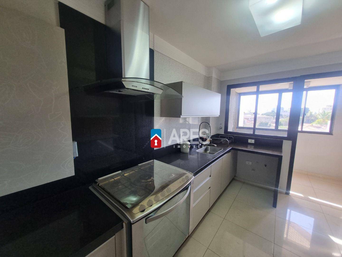 Apartamento para alugar com 4 quartos, 236m² - Foto 7