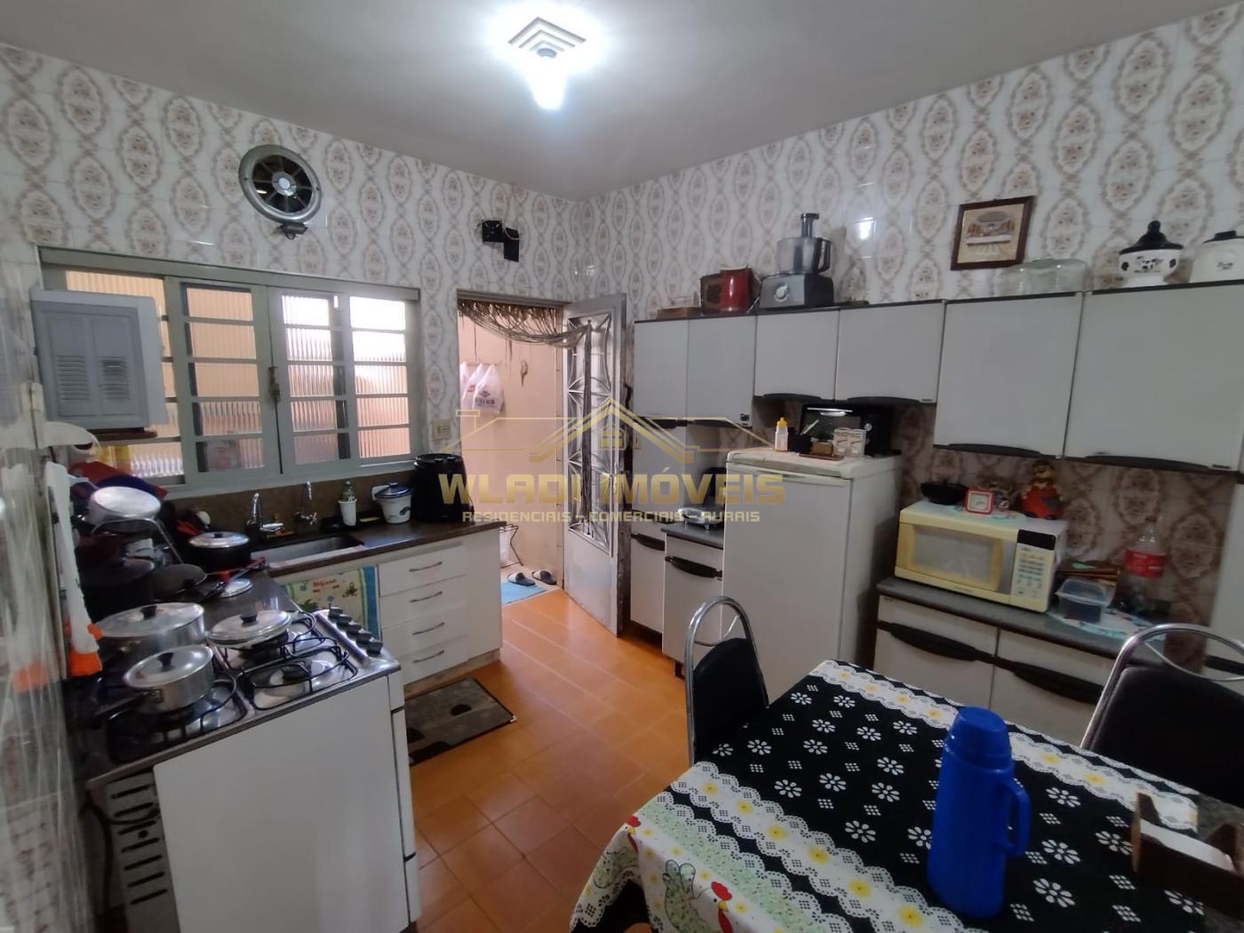 Prédio Inteiro à venda com 3 quartos, 200m² - Foto 30