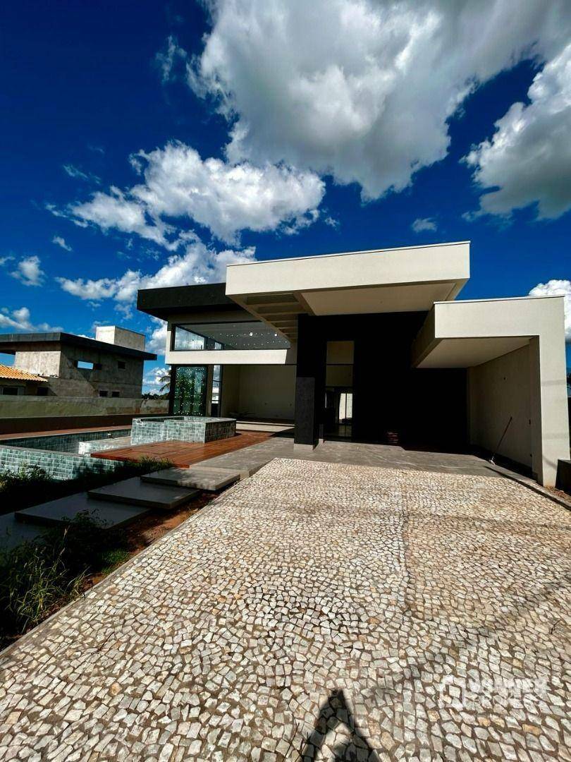 Casa de Condomínio à venda com 5 quartos, 329m² - Foto 19