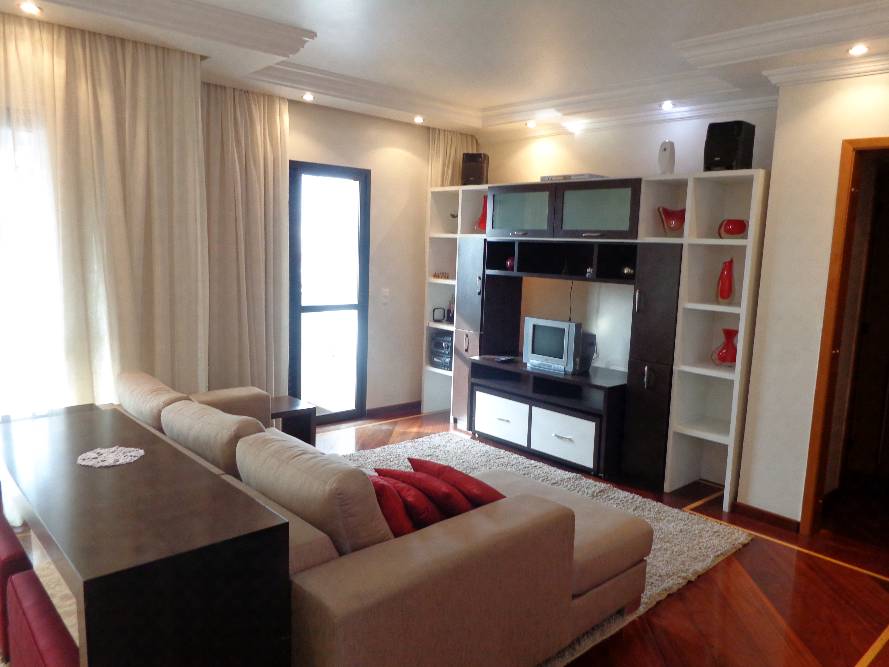 Apartamento para alugar com 3 quartos, 133m² - Foto 1