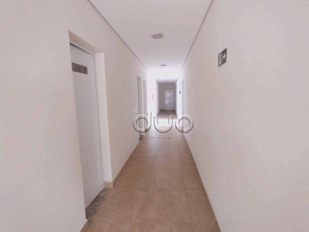 Apartamento para alugar com 3 quartos, 140m² - Foto 44