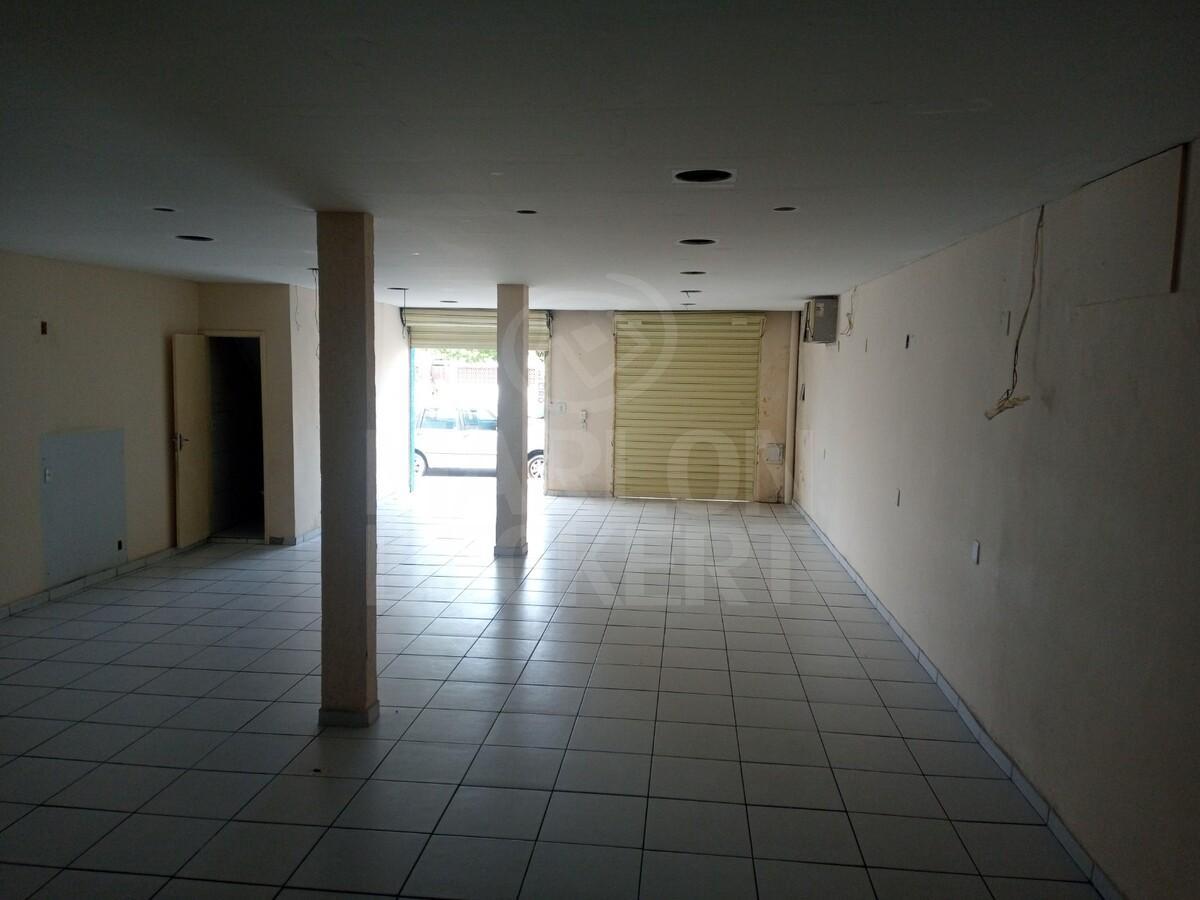 Prédio Inteiro à venda com 6 quartos, 300m² - Foto 3