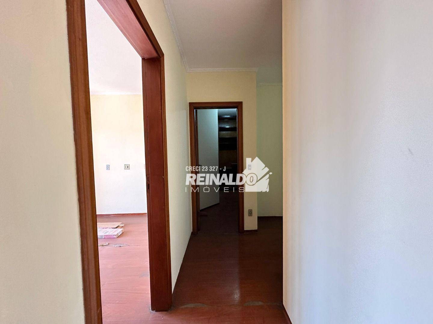 Casa para alugar com 3 quartos, 315m² - Foto 13