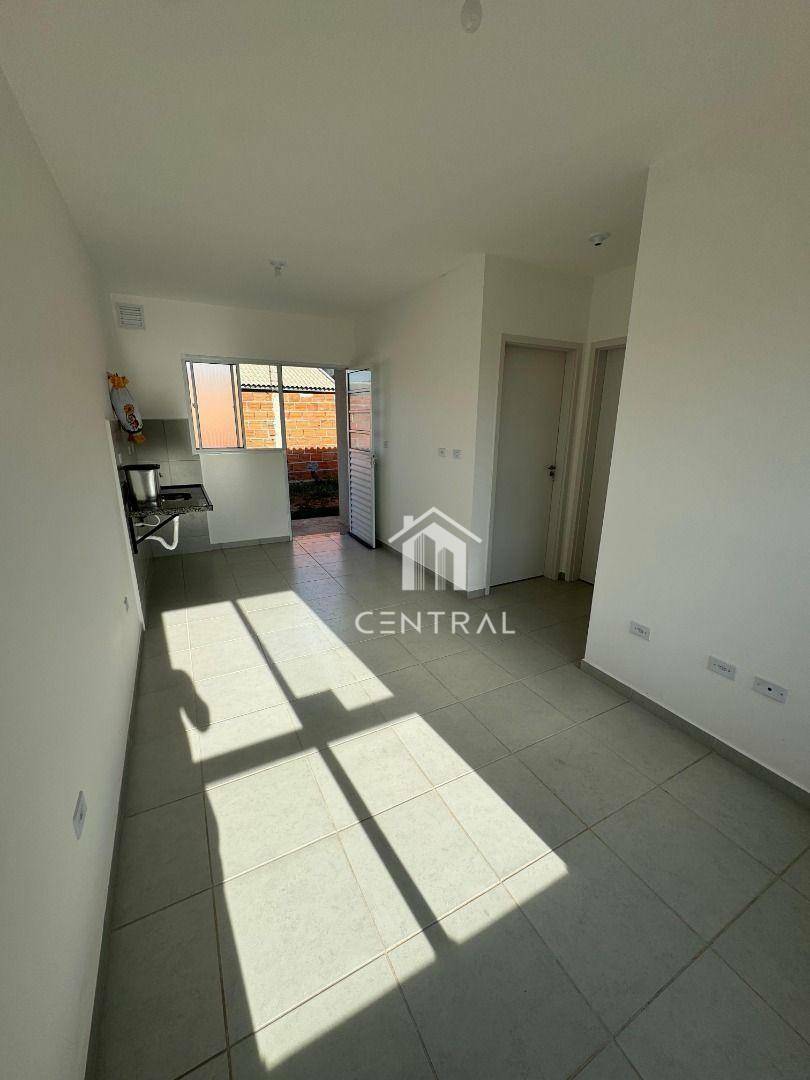 Casa à venda com 2 quartos, 42m² - Foto 9