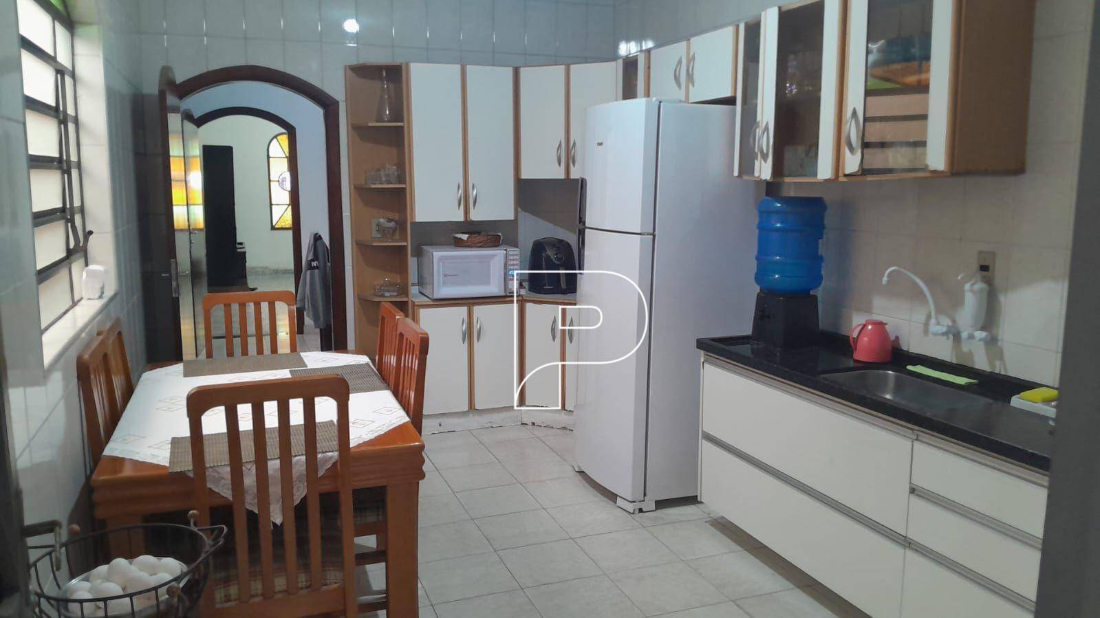 Casa à venda com 3 quartos, 177m² - Foto 9