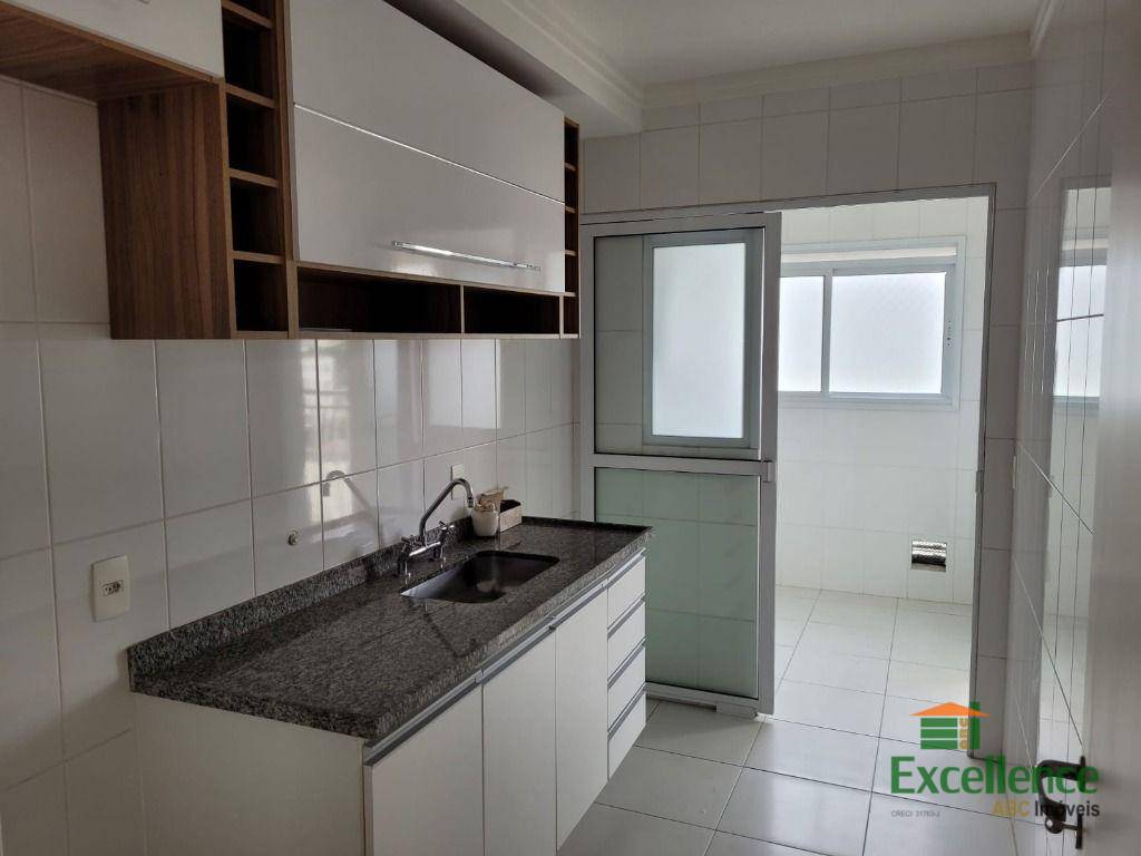 Apartamento para alugar com 2 quartos, 68m² - Foto 6