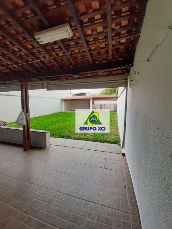 Casa à venda e aluguel com 3 quartos, 140m² - Foto 23