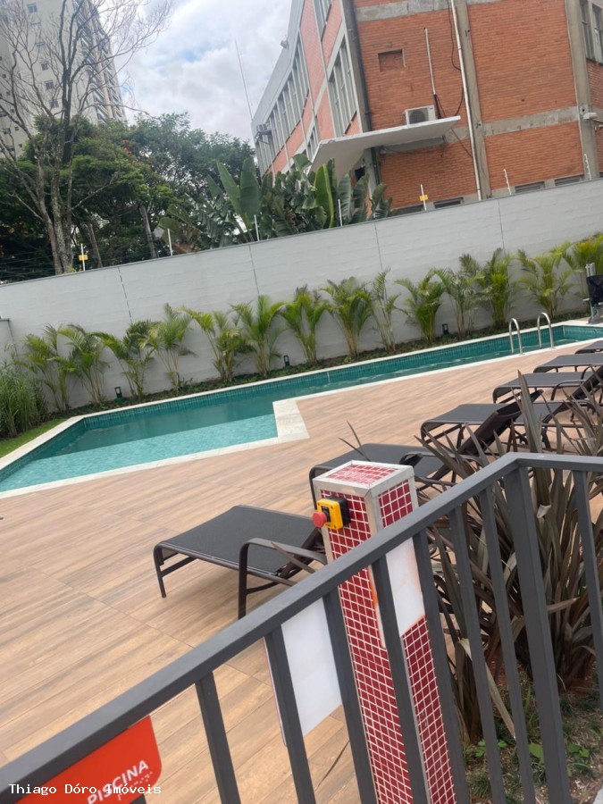 Apartamento à venda com 2 quartos, 37m² - Foto 25