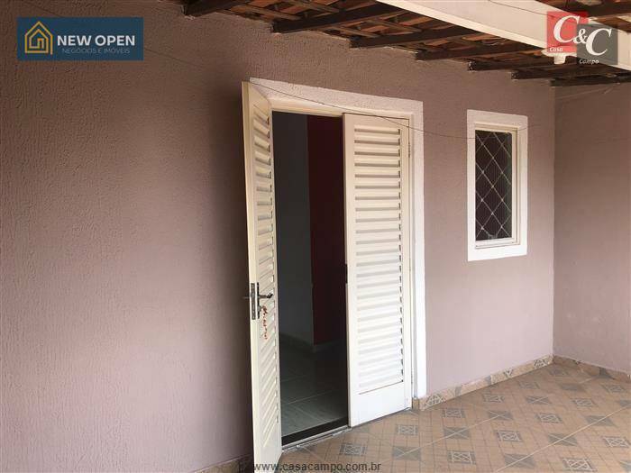 Casa à venda com 3 quartos, 118m² - Foto 2