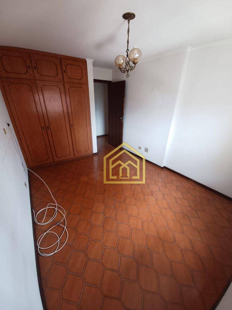 Apartamento à venda com 4 quartos, 176m² - Foto 13