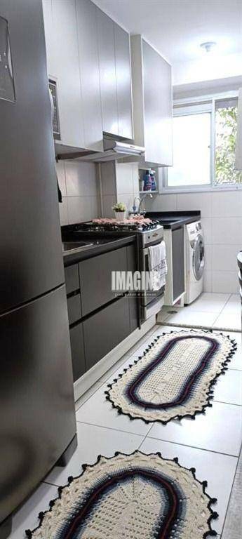 Apartamento à venda com 2 quartos, 41m² - Foto 2