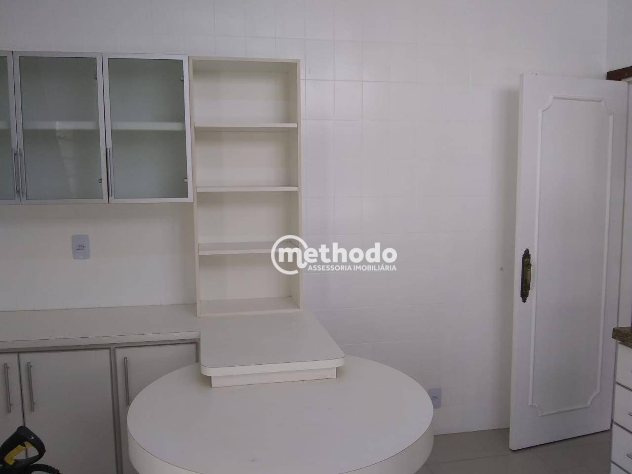 Casa à venda com 3 quartos, 220m² - Foto 16