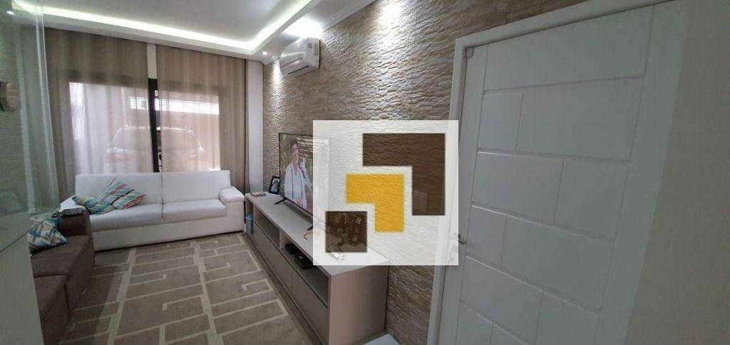 Casa à venda com 3 quartos, 150m² - Foto 1