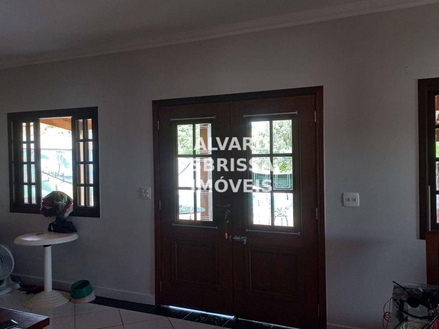 Chácara à venda com 3 quartos, 219m² - Foto 12