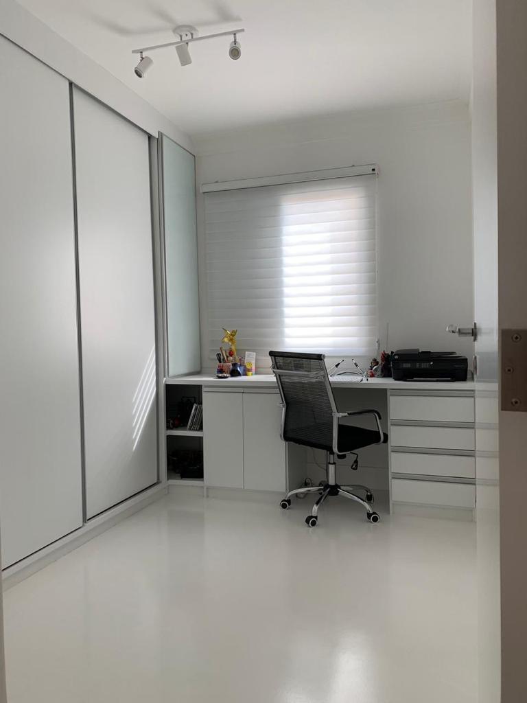 Apartamento à venda com 2 quartos, 75m² - Foto 3