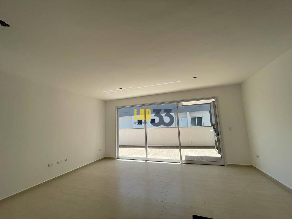 Cobertura para alugar com 3 quartos, 140m² - Foto 2