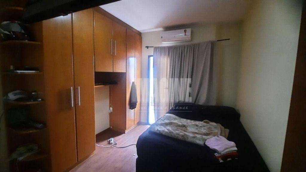 Sobrado, 3 quartos, 241 m² - Foto 4