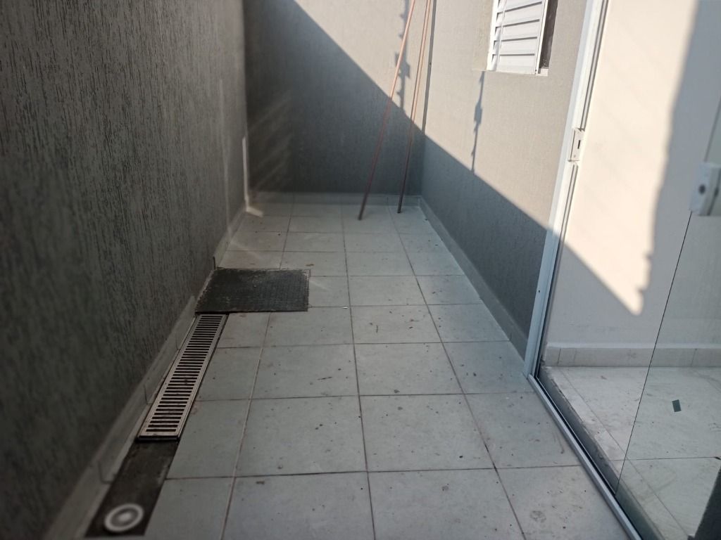 Apartamento à venda com 2 quartos, 32m² - Foto 11