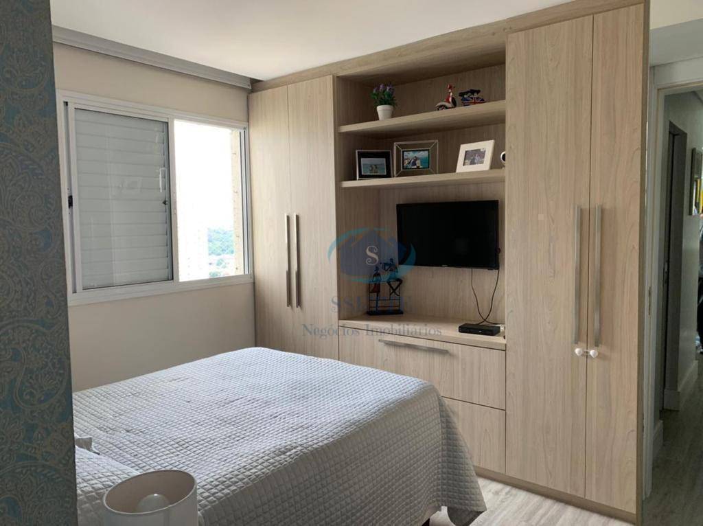 Apartamento à venda com 2 quartos, 68m² - Foto 4