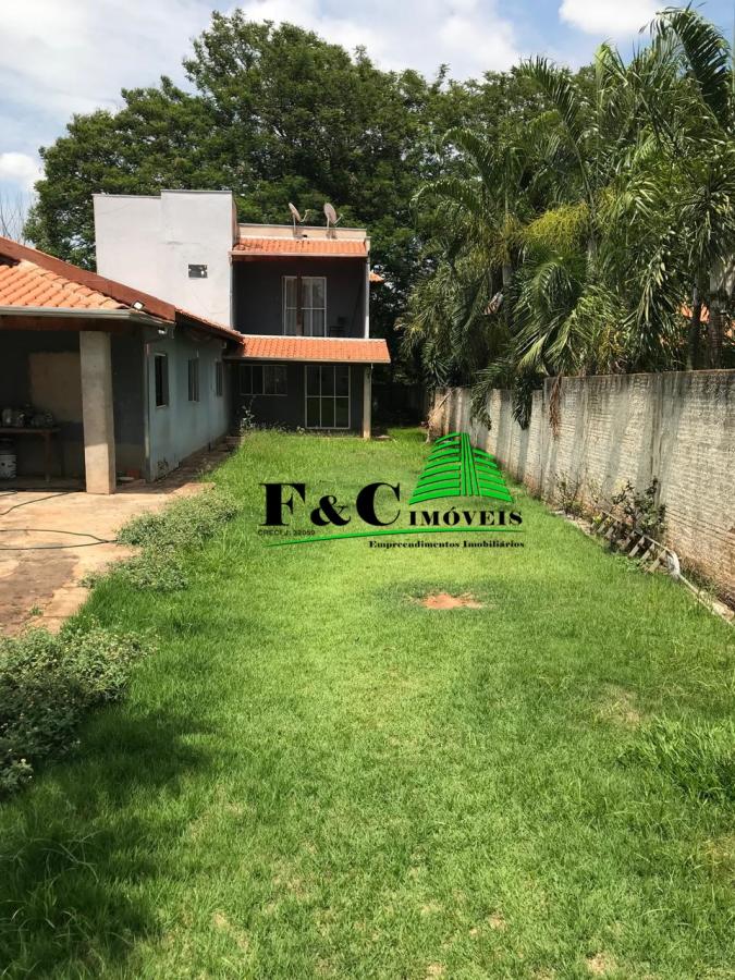 Chácara à venda com 5 quartos, 1000m² - Foto 1