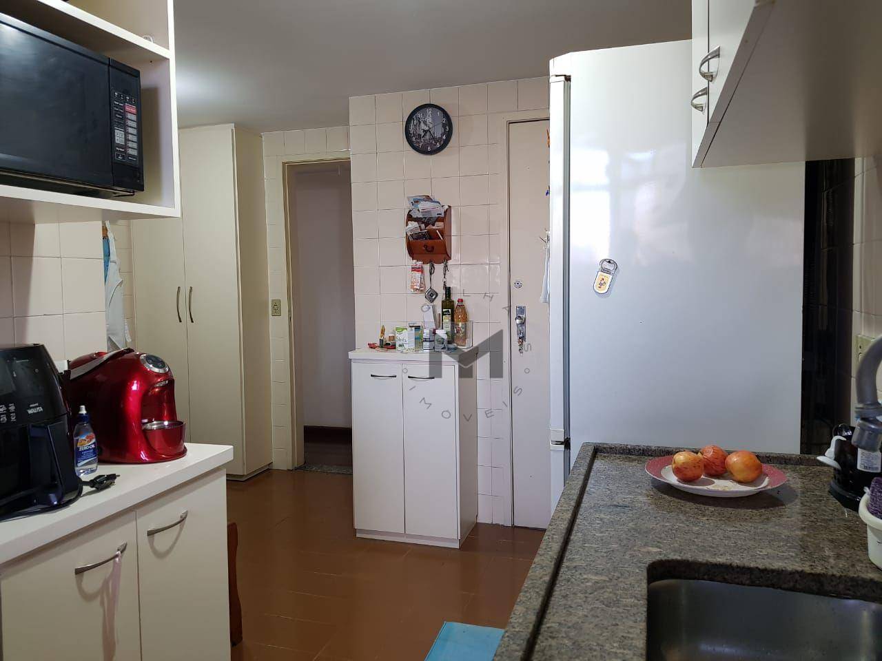 Apartamento à venda com 4 quartos, 190m² - Foto 19