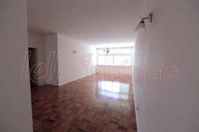 Apartamento para alugar com 3 quartos, 150m² - Foto 1