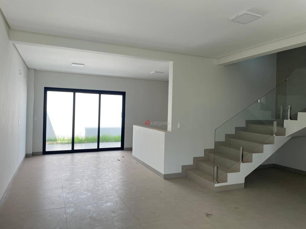 Casa à venda com 3 quartos, 149m² - Foto 11