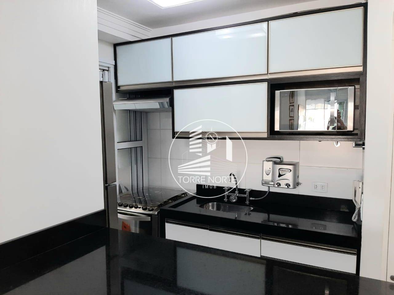 Apartamento à venda com 2 quartos, 63m² - Foto 27