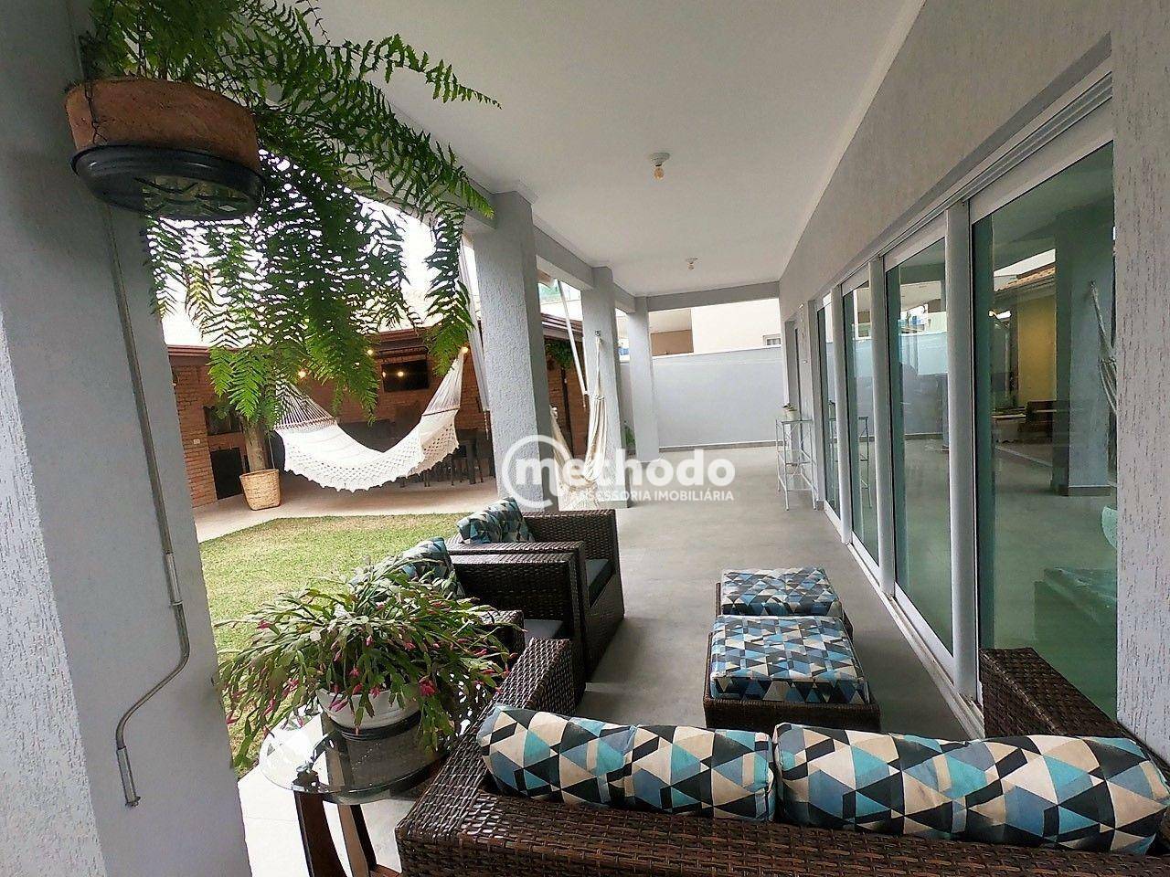 Casa de Condomínio à venda com 3 quartos, 305m² - Foto 13