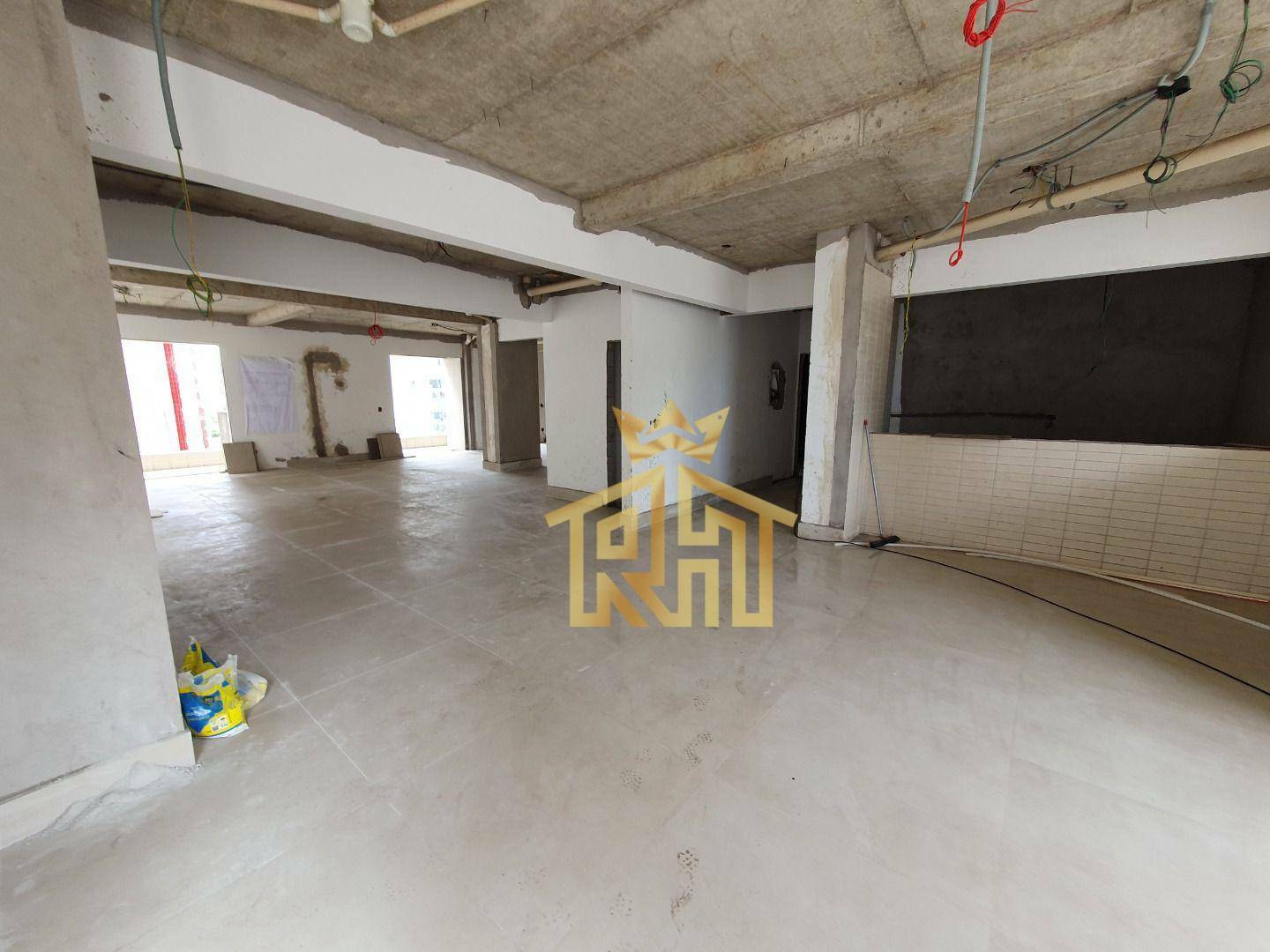 Apartamento à venda com 3 quartos, 143m² - Foto 32