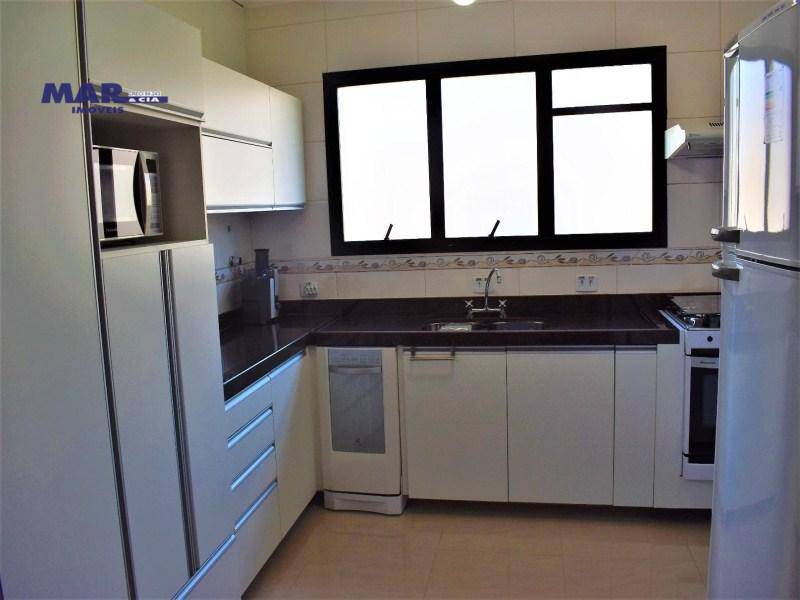 Apartamento para alugar com 3 quartos, 150m² - Foto 16