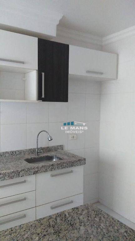 Apartamento à venda com 2 quartos, 54m² - Foto 27