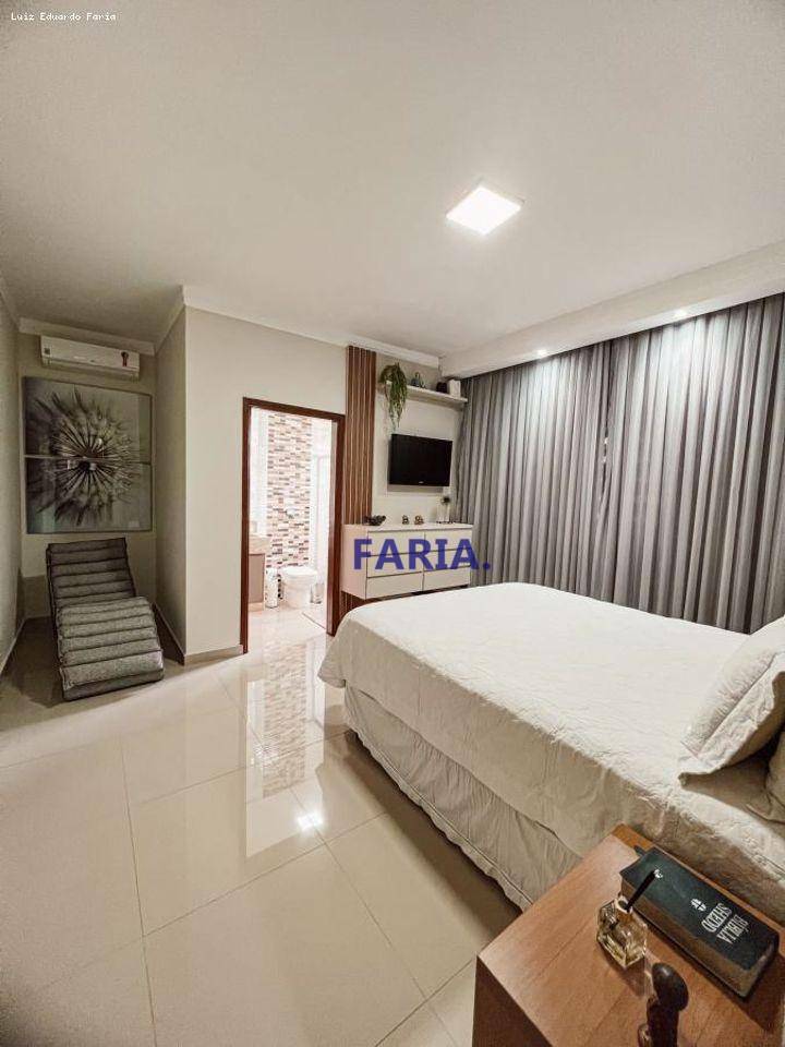 Casa de Condomínio à venda com 3 quartos, 220m² - Foto 9