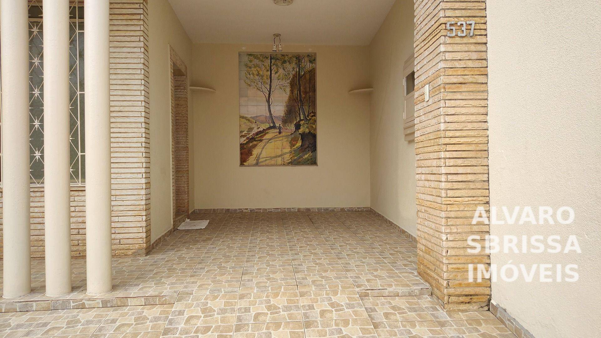 Casa à venda com 2 quartos, 156m² - Foto 2