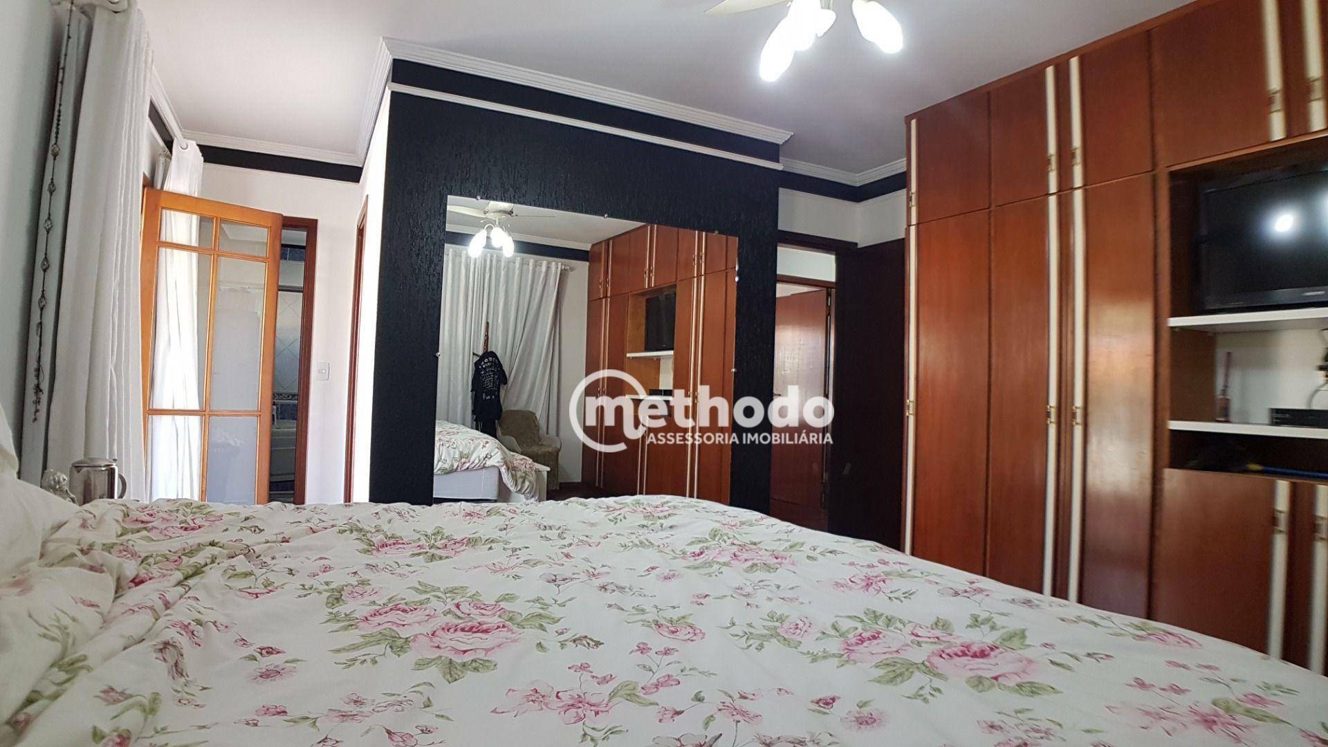 Casa à venda com 4 quartos, 289m² - Foto 34