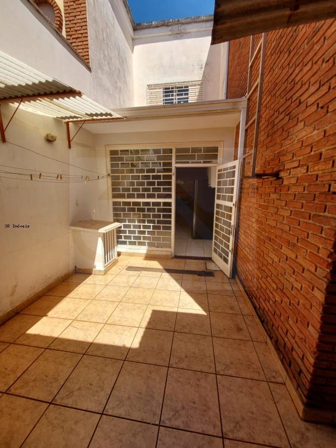 Casa de Condomínio à venda com 5 quartos, 135m² - Foto 4