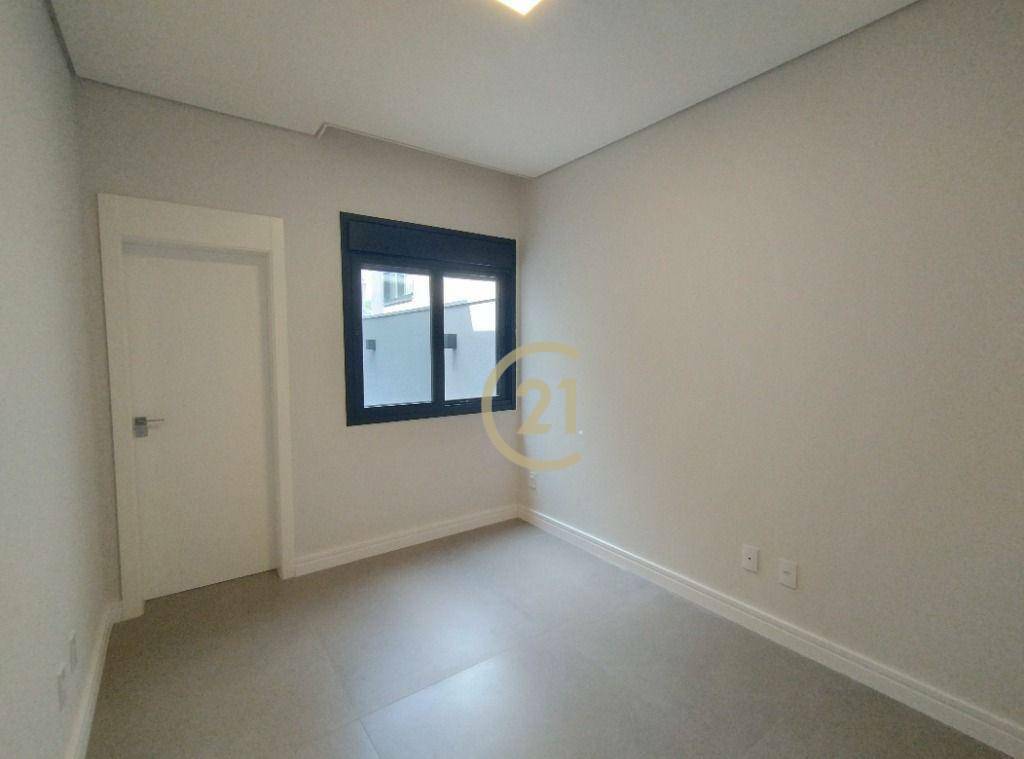 Casa de Condomínio à venda com 4 quartos, 210m² - Foto 8