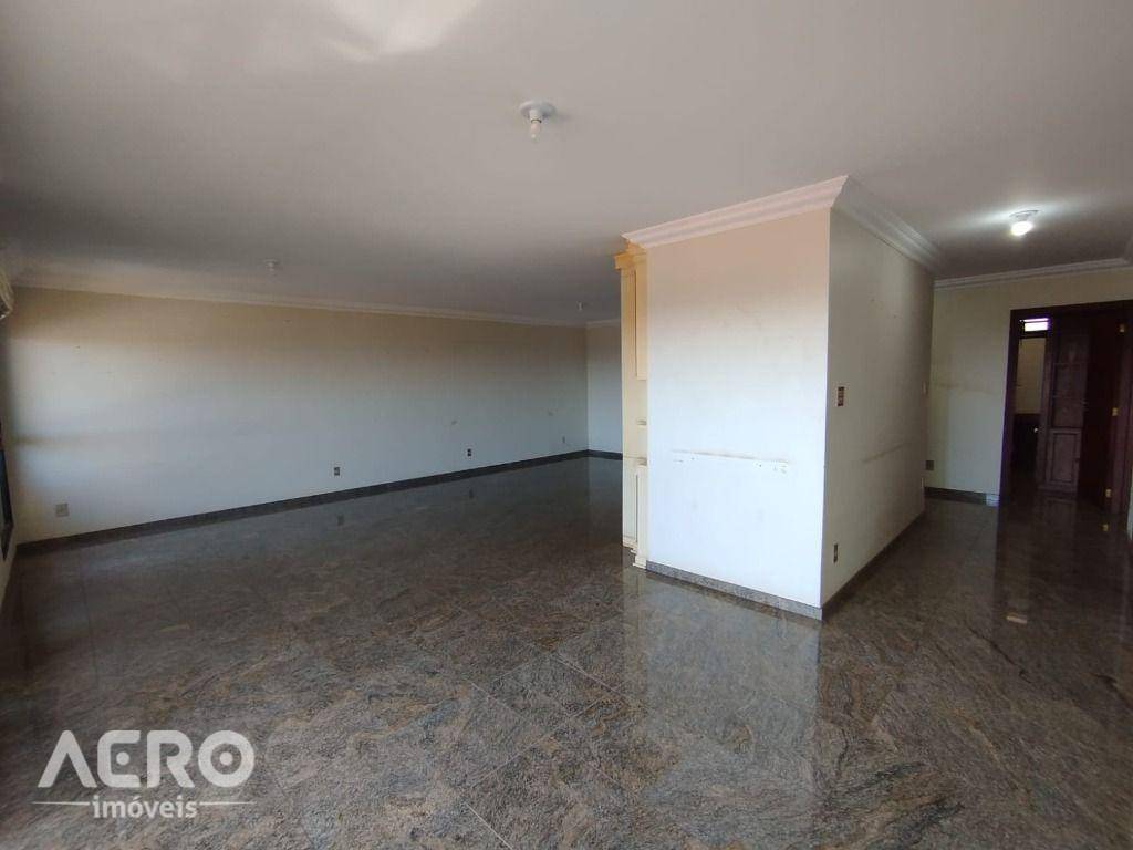 Apartamento para alugar com 3 quartos, 280m² - Foto 20