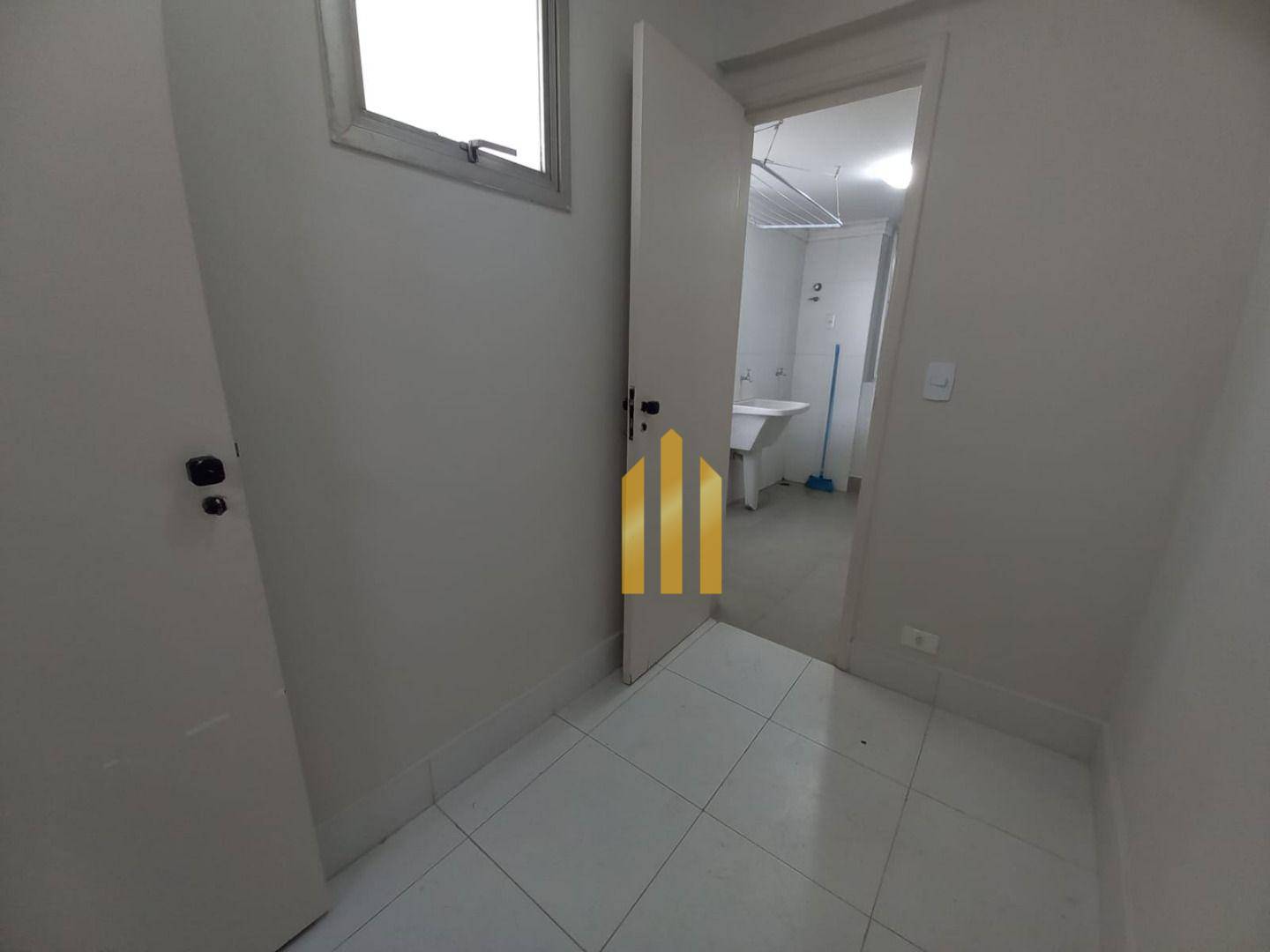 Apartamento para alugar com 3 quartos, 90m² - Foto 35