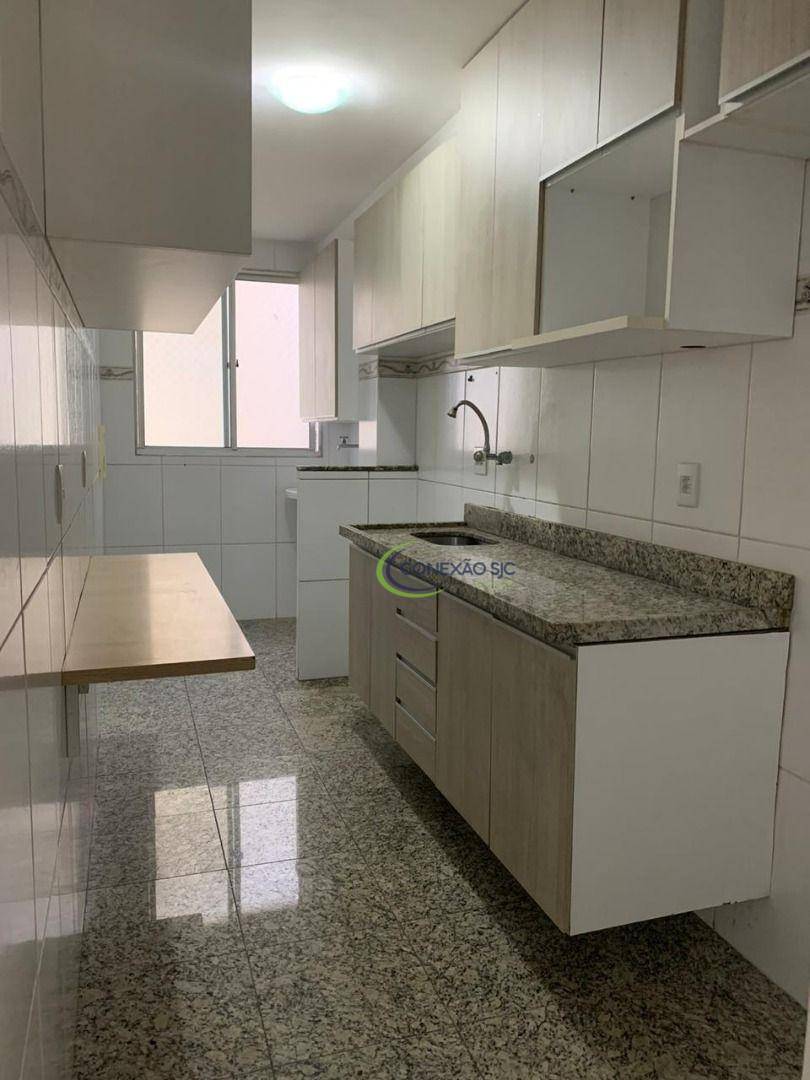 Apartamento à venda com 3 quartos, 67m² - Foto 1