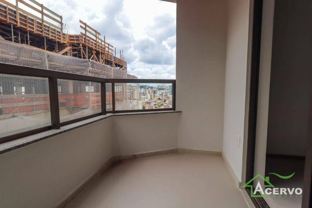 Cobertura à venda com 4 quartos, 183m² - Foto 4