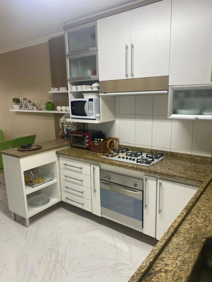 Apartamento à venda com 3 quartos, 208m² - Foto 6