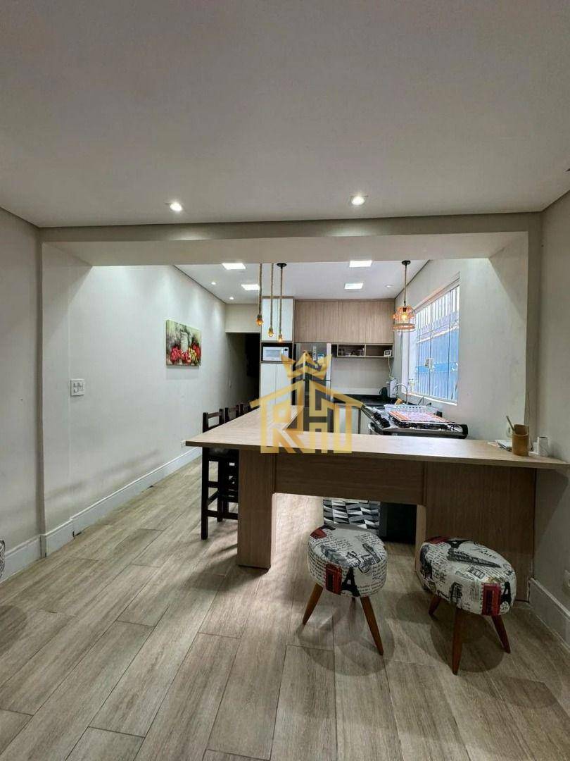 Casa à venda com 4 quartos, 140m² - Foto 3