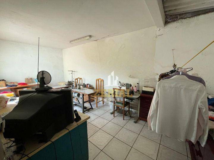 Sobrado à venda com 3 quartos, 195m² - Foto 29