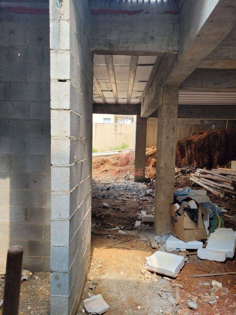 Casa de Condomínio à venda com 4 quartos, 380m² - Foto 4