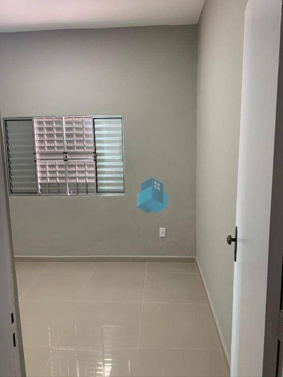 Casa à venda com 3 quartos, 170m² - Foto 9