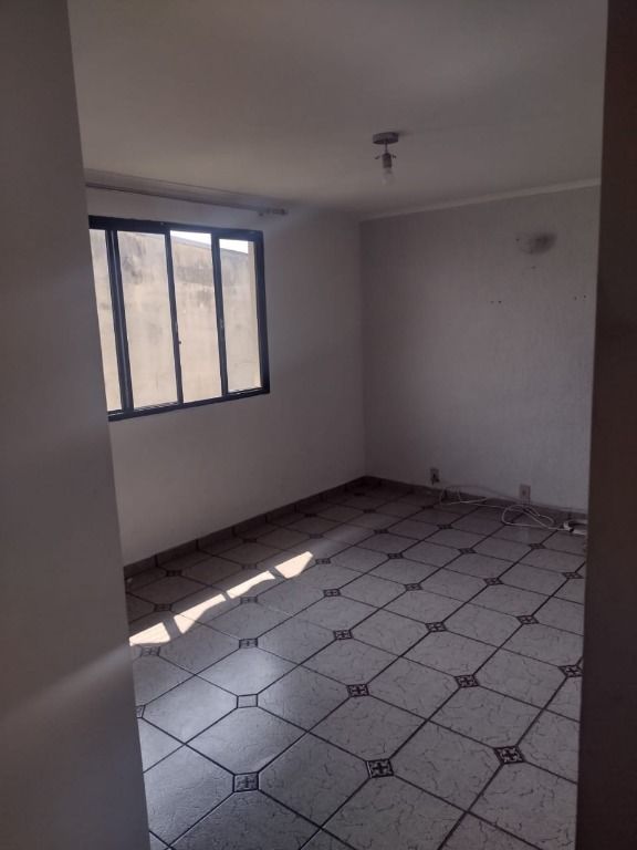 Apartamento à venda com 2 quartos, 65m² - Foto 5